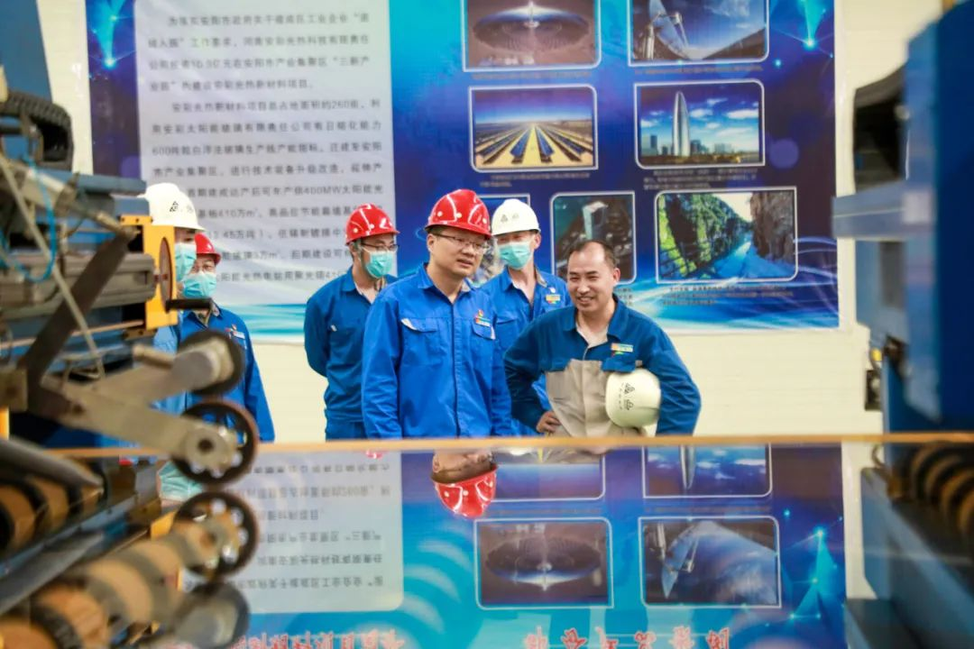 翠籠蒲艾香，慰問送安康——安彩高科總經(jīng)理端午節(jié)慰問一線職工